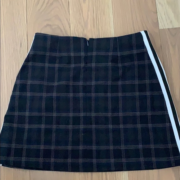 Urban Outfitters Plaid Mini Skirt - Picture 4 of 4